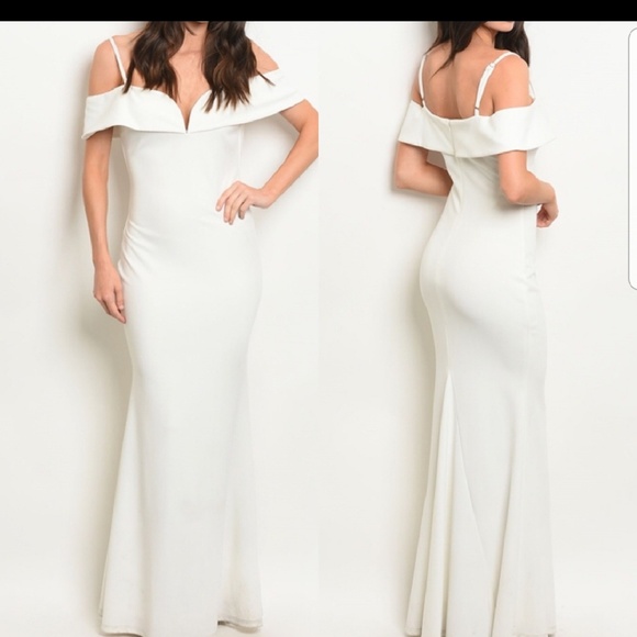 Ivory Formal Gown/Wedding Dress S,M,L DR10 - Picture 2 of 4